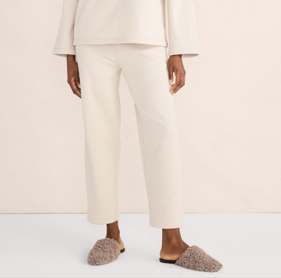 Talbots Pants - Luxe Fleece Barrel-Leg Pants Size Large Cafe Latte Cream Organic Cotton